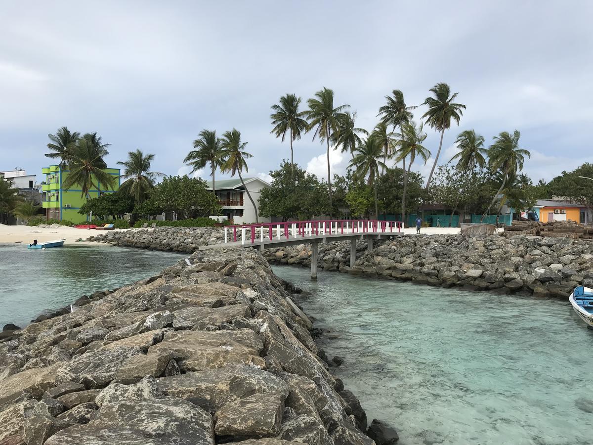 Rip Tide Vacation Inn, K.Guraidhoo غوريدهو المظهر الخارجي الصورة