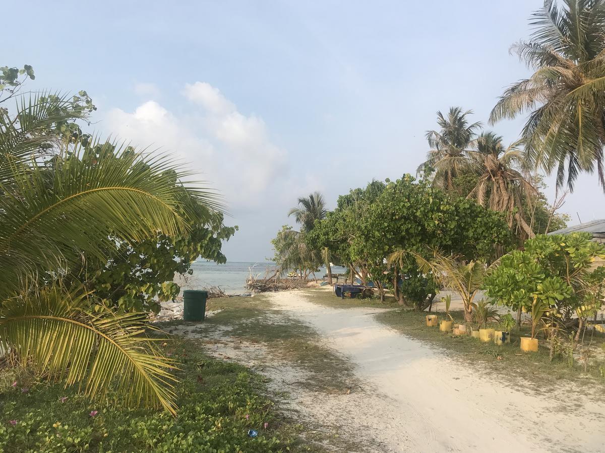 Rip Tide Vacation Inn, K.Guraidhoo غوريدهو المظهر الخارجي الصورة